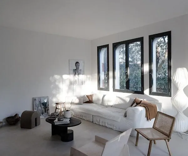 Pyla: Feel-good Family Home, 2 Min Walk From Villa *