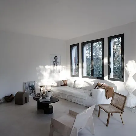 Pyla: Feel-good Family Home, 2 Min Walk From Villa *